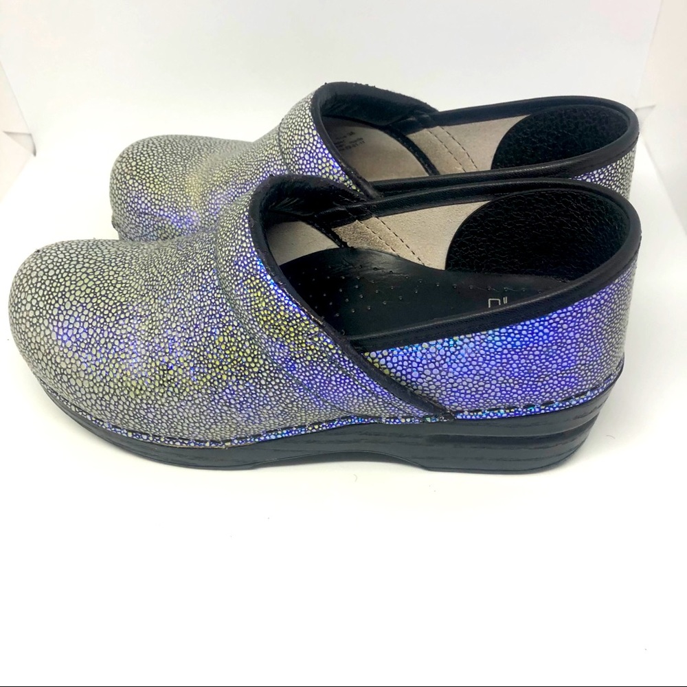 Dansko Iridescent Size 38 (7.5-8)